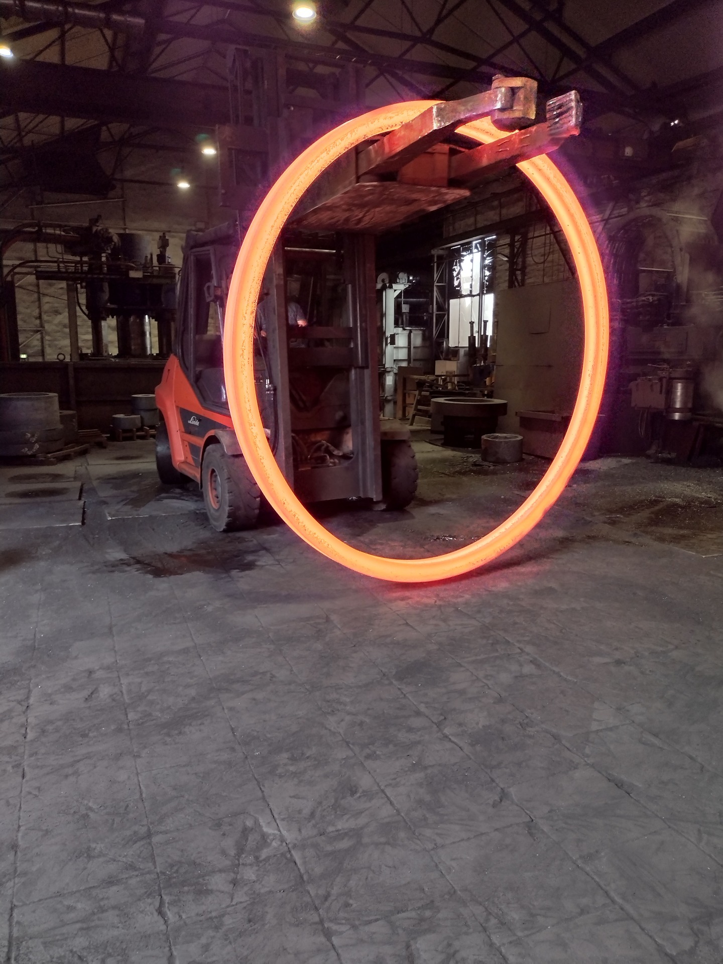 Nahtlos gewalzte Ringe